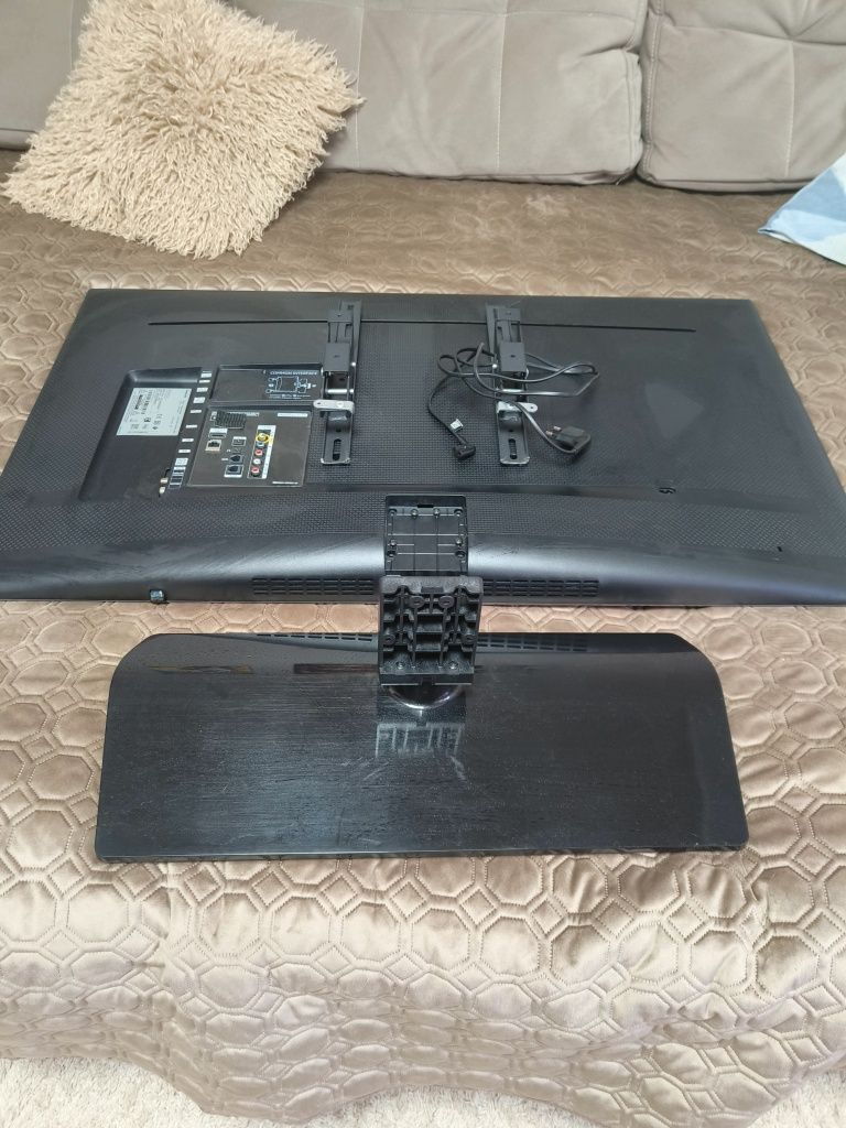 Телевізор samsung модель HG43EF690DB