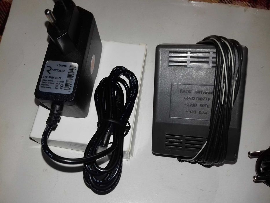 Блоки живлення для електроніки (Wi-fi) і іншого.