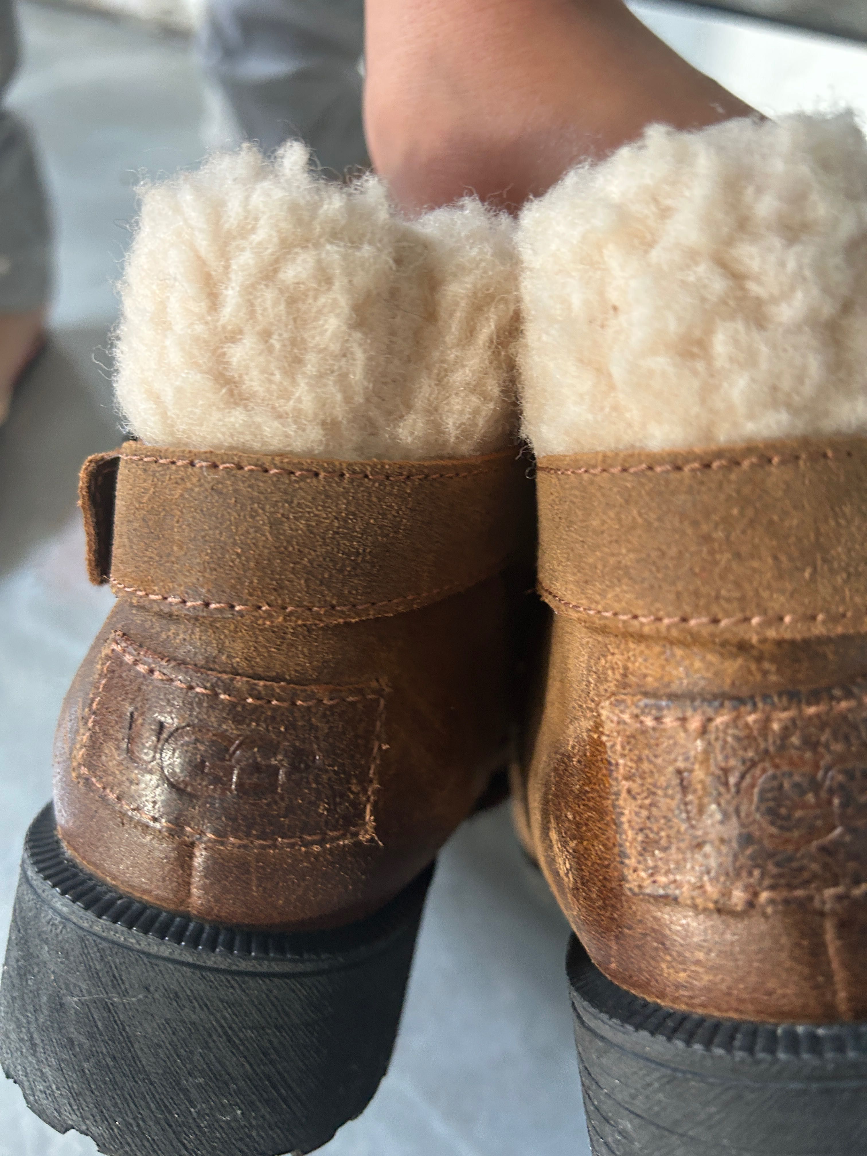 Botas UGG menina impecável