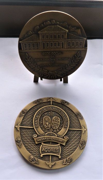 Medalha"Santa Casa da Misericórdia de Angra do Heroísmo"