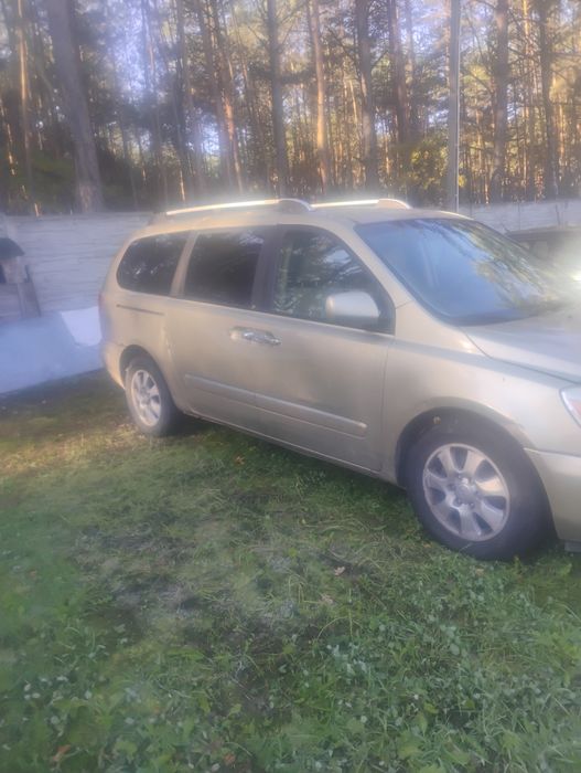 Hyundai Entourage w całości Automat lub na poszczególne części.