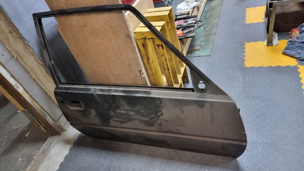 ЗАЗ 1102 двері пас. Праві