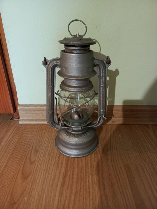 Lampa naftowa Jupiter 1