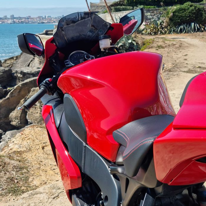Honda cbr 1000 rr