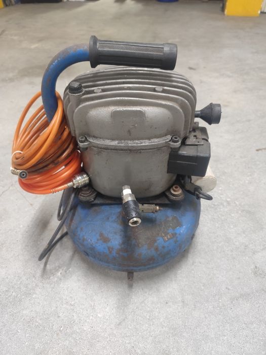 Compressor de Ar Portátil / Transporte