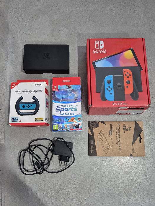 Nintendo Switch OLED 6x gra Minecraft Mario Fifa