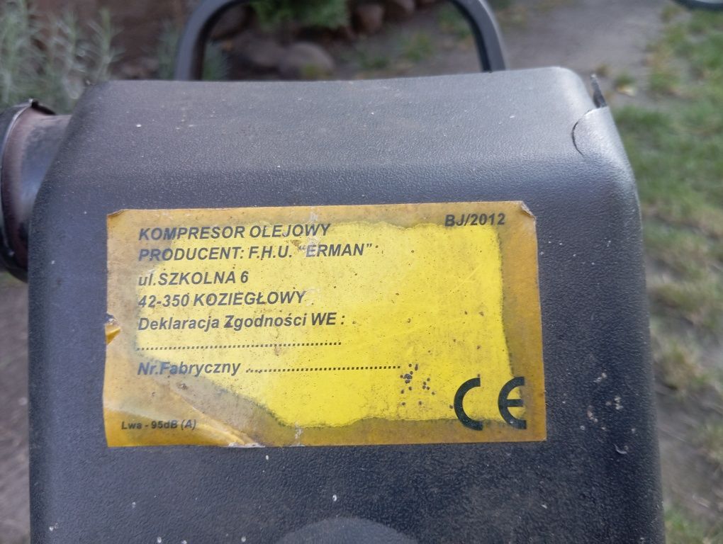 Kompresor olejowy 25 litrów.