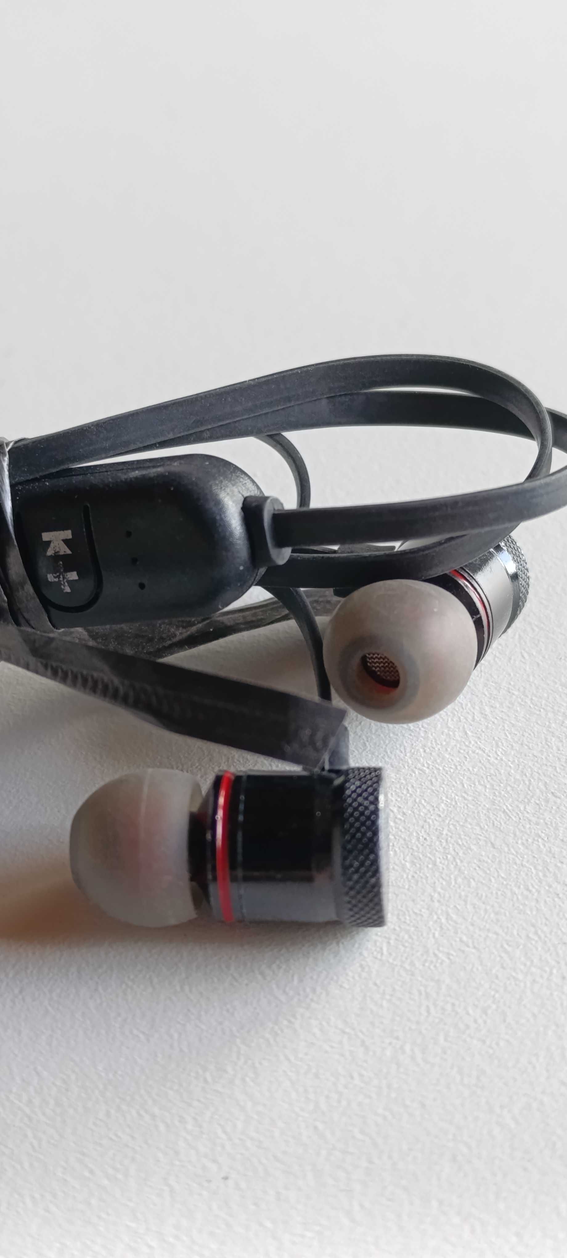 Słuchawki z pilotem Bluetooth + zielony kabel micro USB 1,5 m