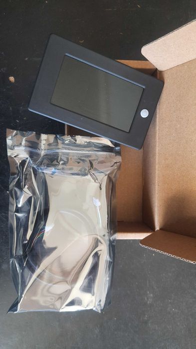 гiбридний iнвертор 3.2 квт