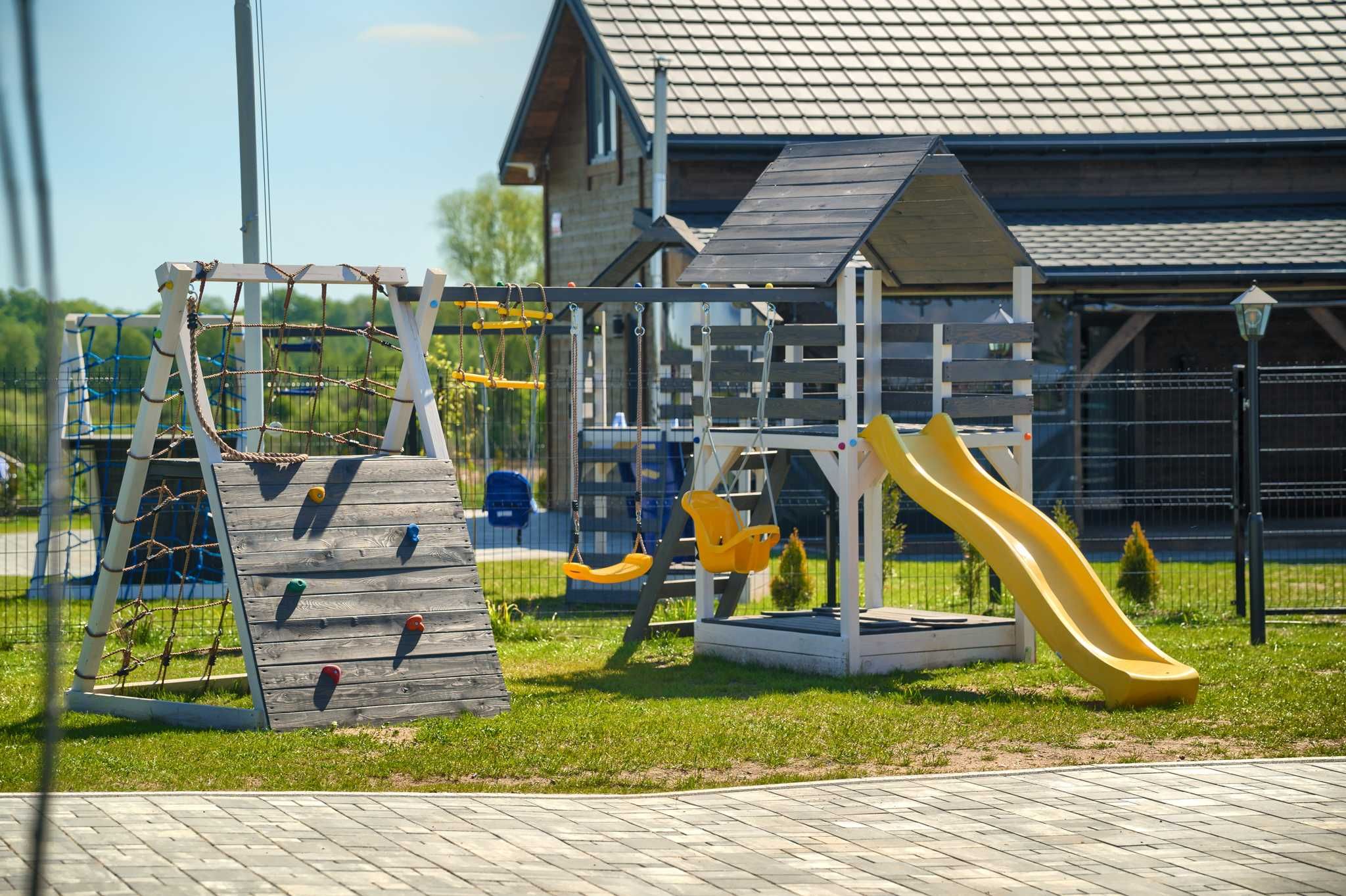 Domek na Mazurach: basen, sauna, balia – wypocznij luksusowo!