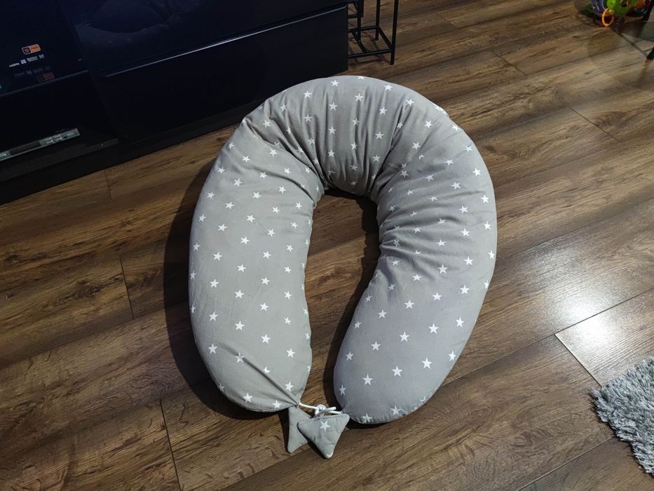 Poduszka, rogal do karmienia