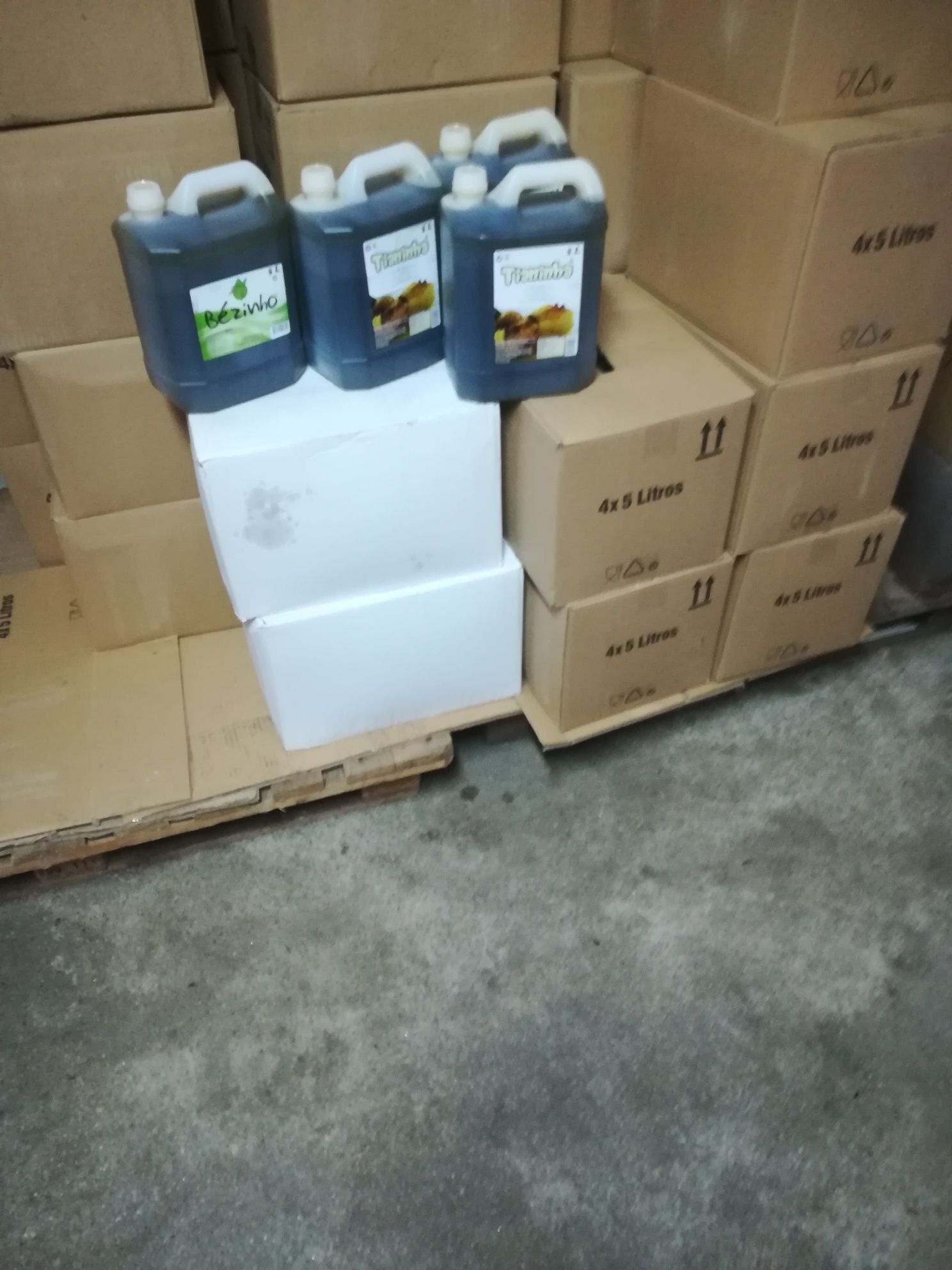 Tenho para venda diversos e bons produtos