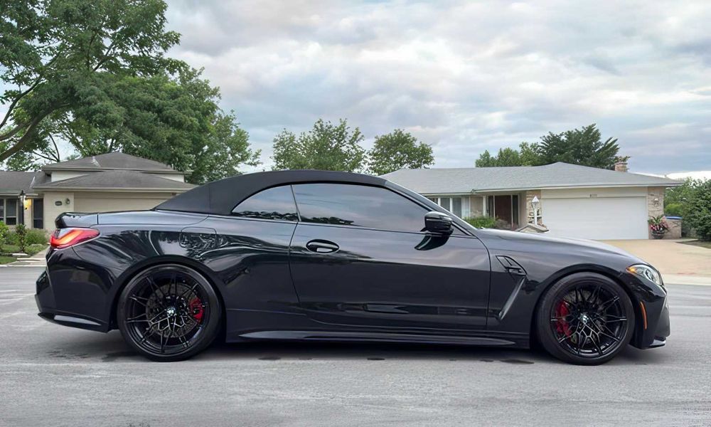 BMW M4      2022