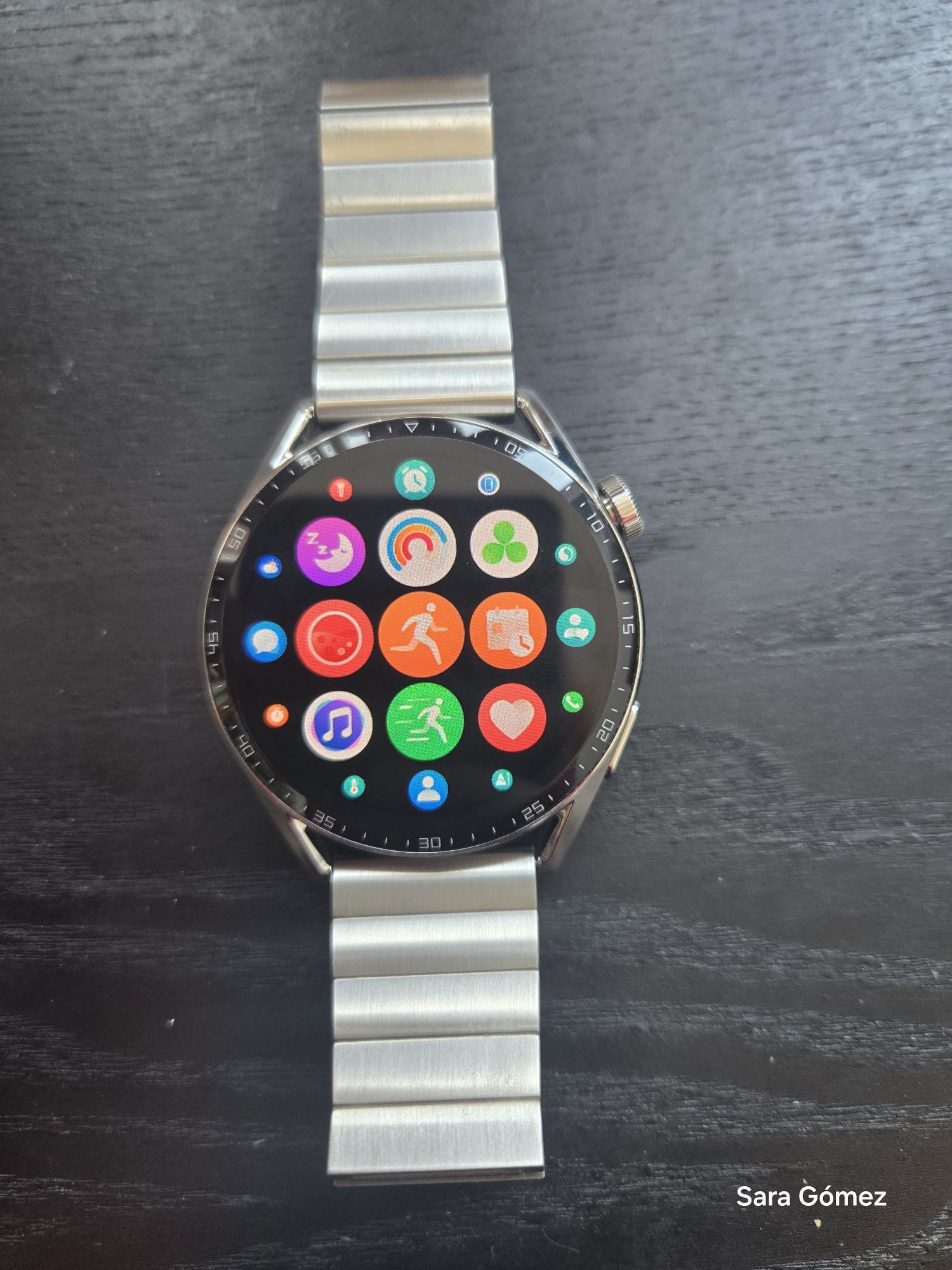 Motorola smartwatch
