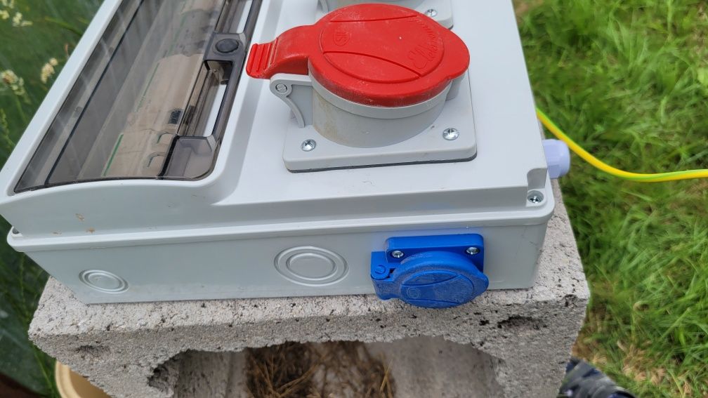 Rozdzielnica budowlana RENO 2x230v +16A/5p +32A/5p IP65