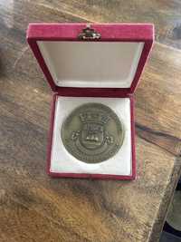 Medalha alusiva à fundação do concelho de S. Bras de Alportel.