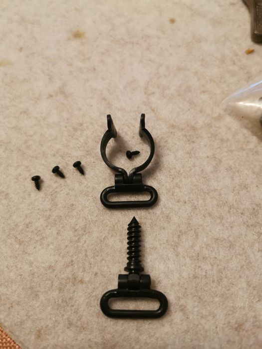 Bączki nośne do broni