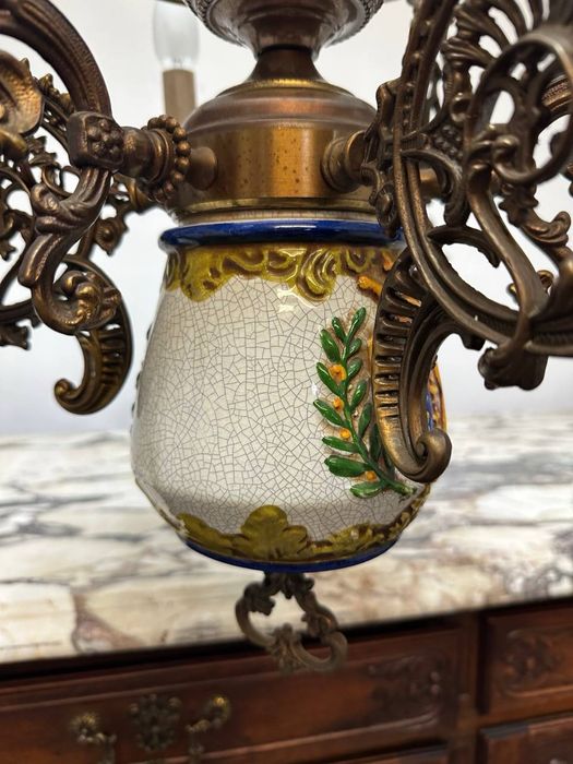 Антикварна голандська люстра бронза порцеляна 7458