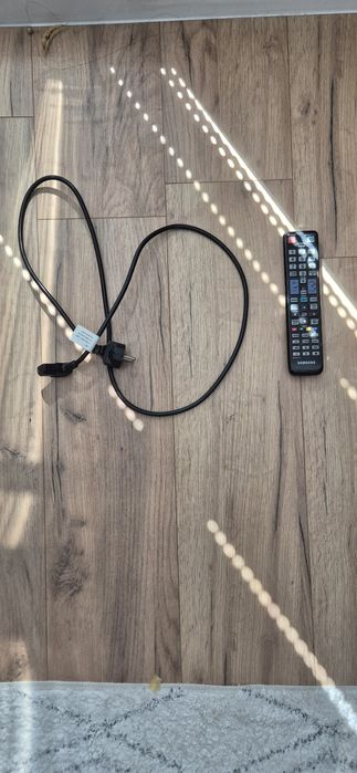 Samsung LE40C550  [40 cali] AnyNet+ , Pilot i Kabel w zestawie