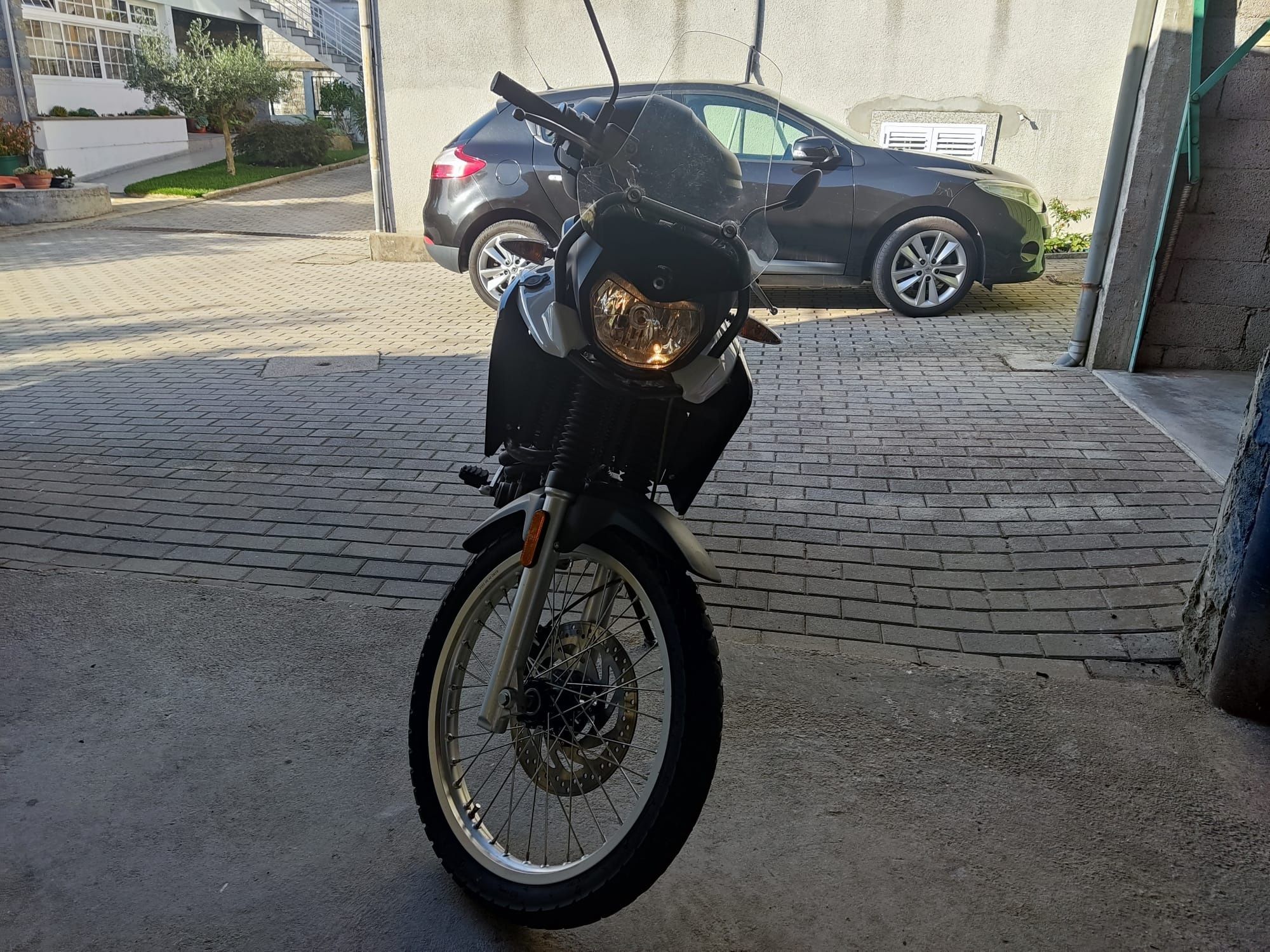 Vendo UM dsr 125 adventure tt