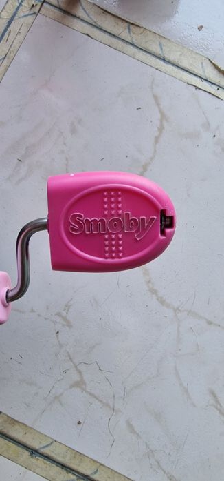 Vendo triciclo rosa