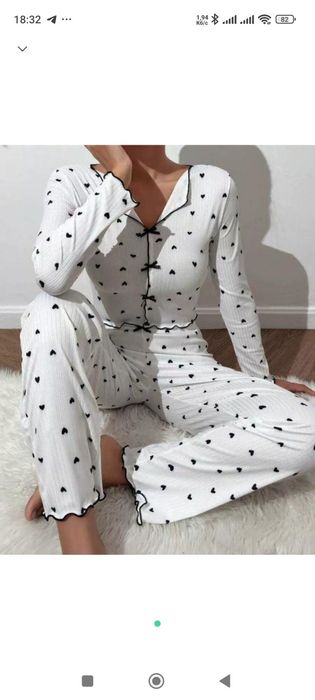 Жіноча піжама з довгими рукавами та штанами. Нова