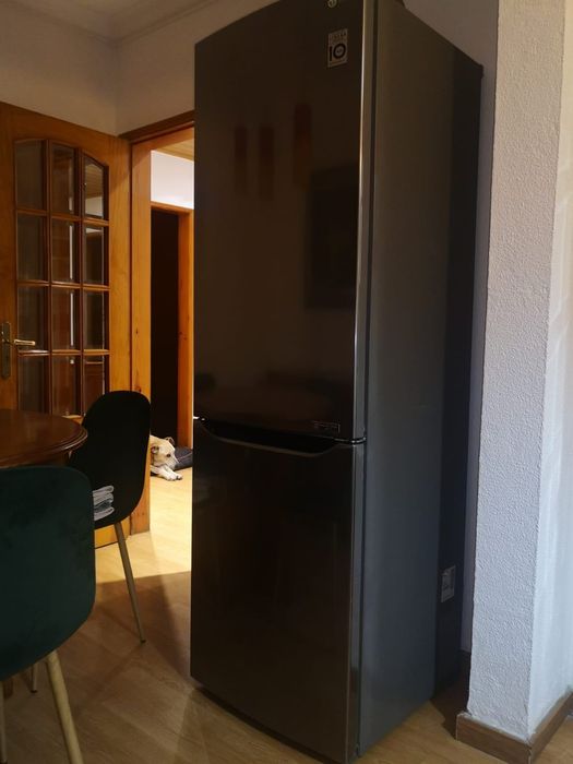Frigorifico LG Cinzento