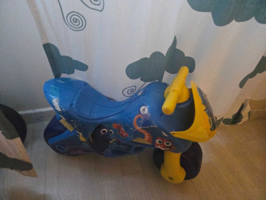 Mota de brincar para crianca