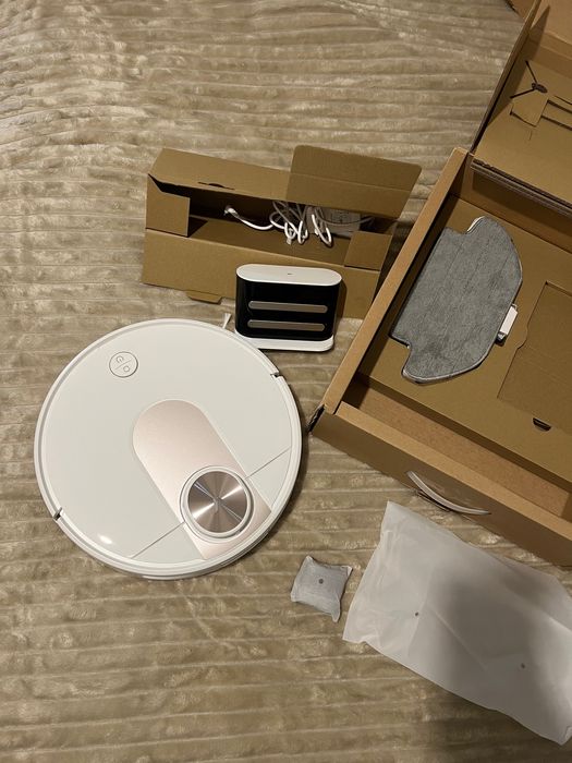 Робот пылесос VlOMI новый