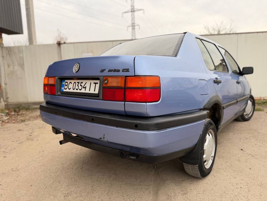 Volkswagen Vento 1.8 газ/бензин