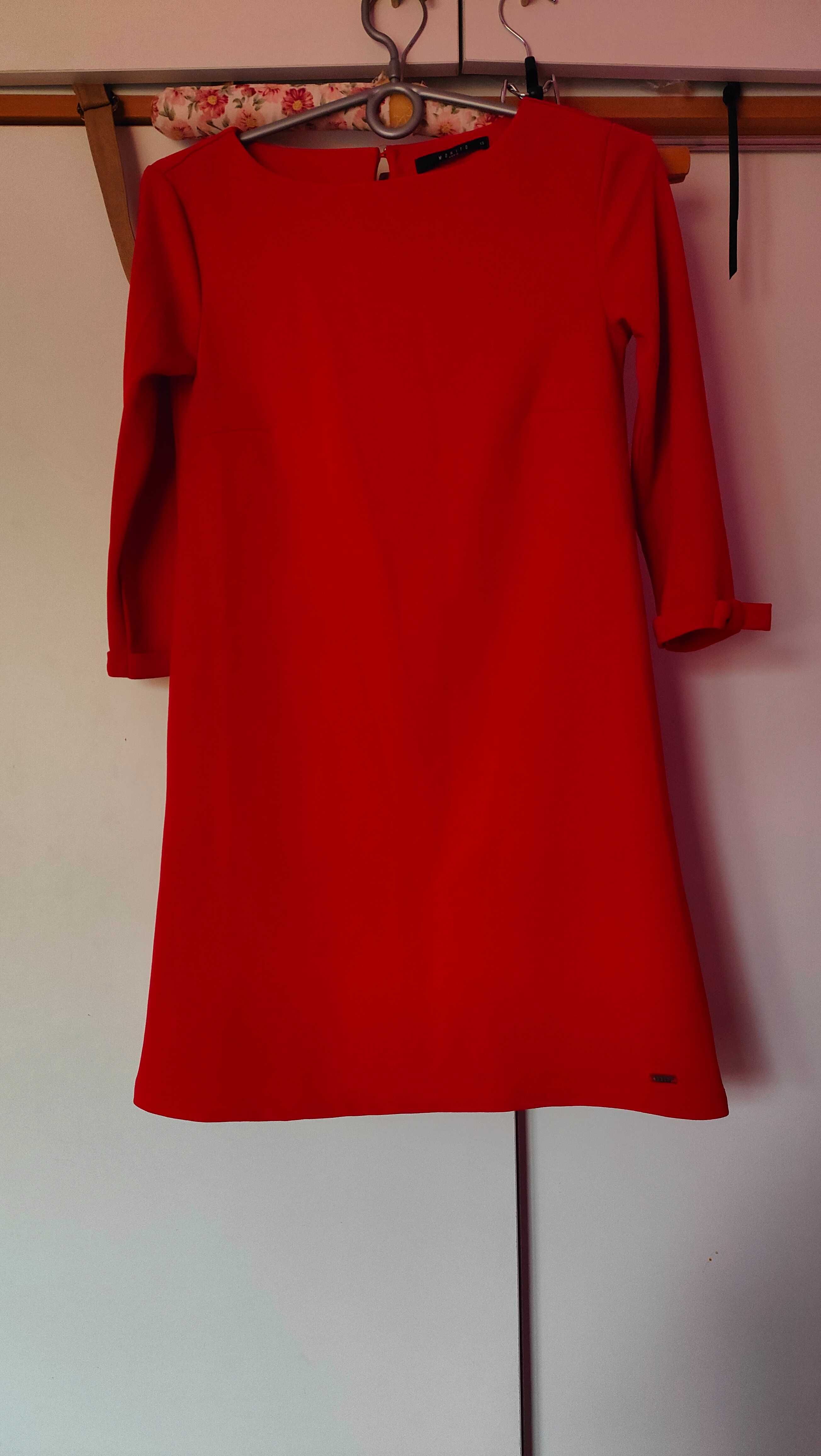 Elegancka czerwona sukienka Mohito r. XS