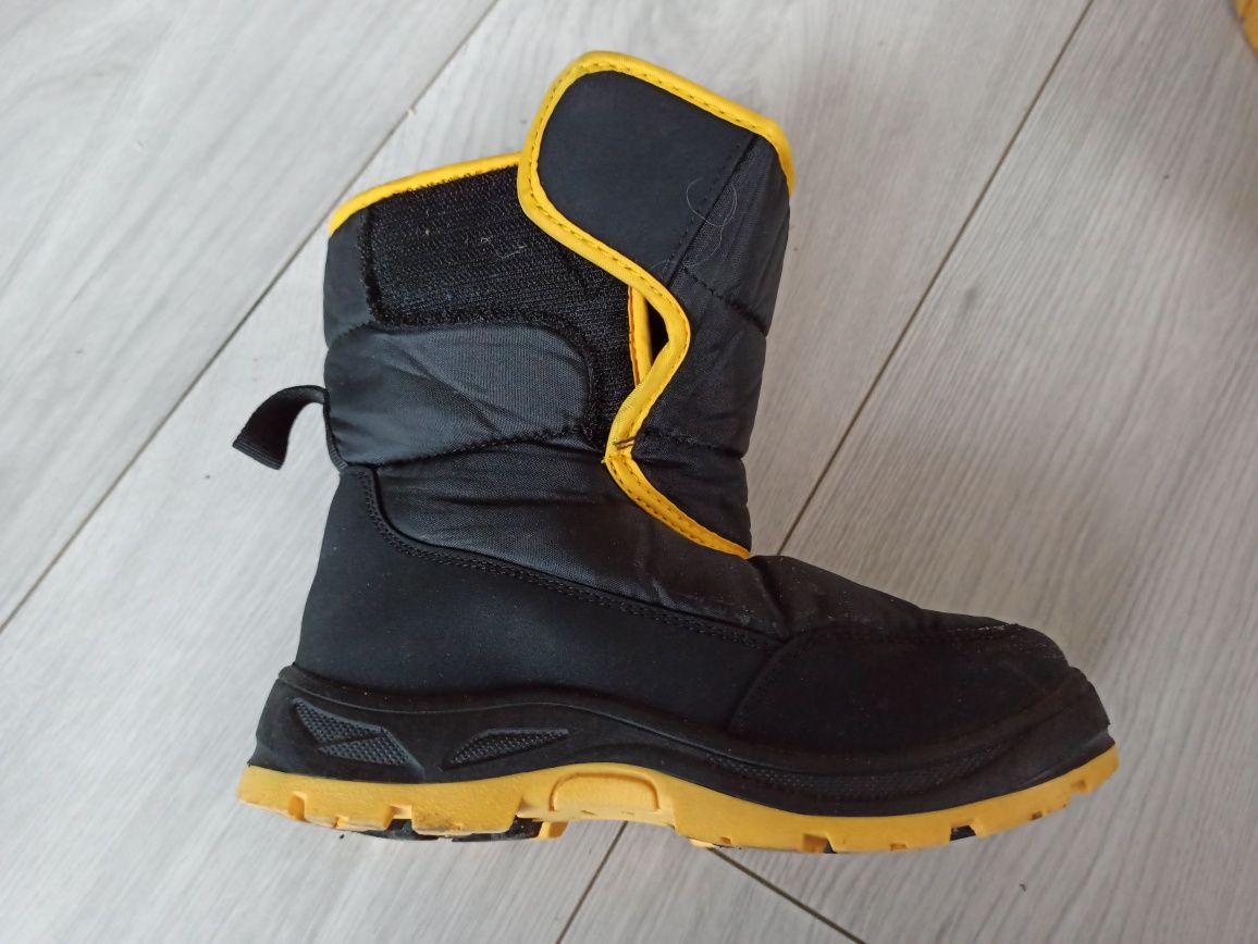 Buty chłopięce zimowe 32