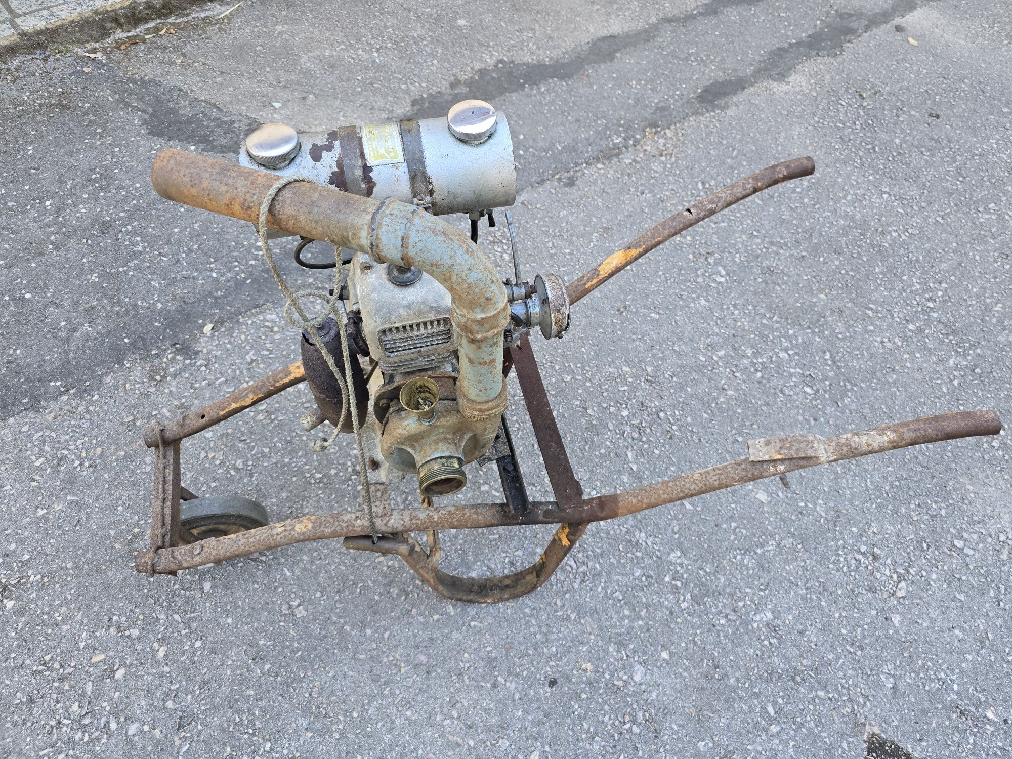 Motor rega Casal 75cm3