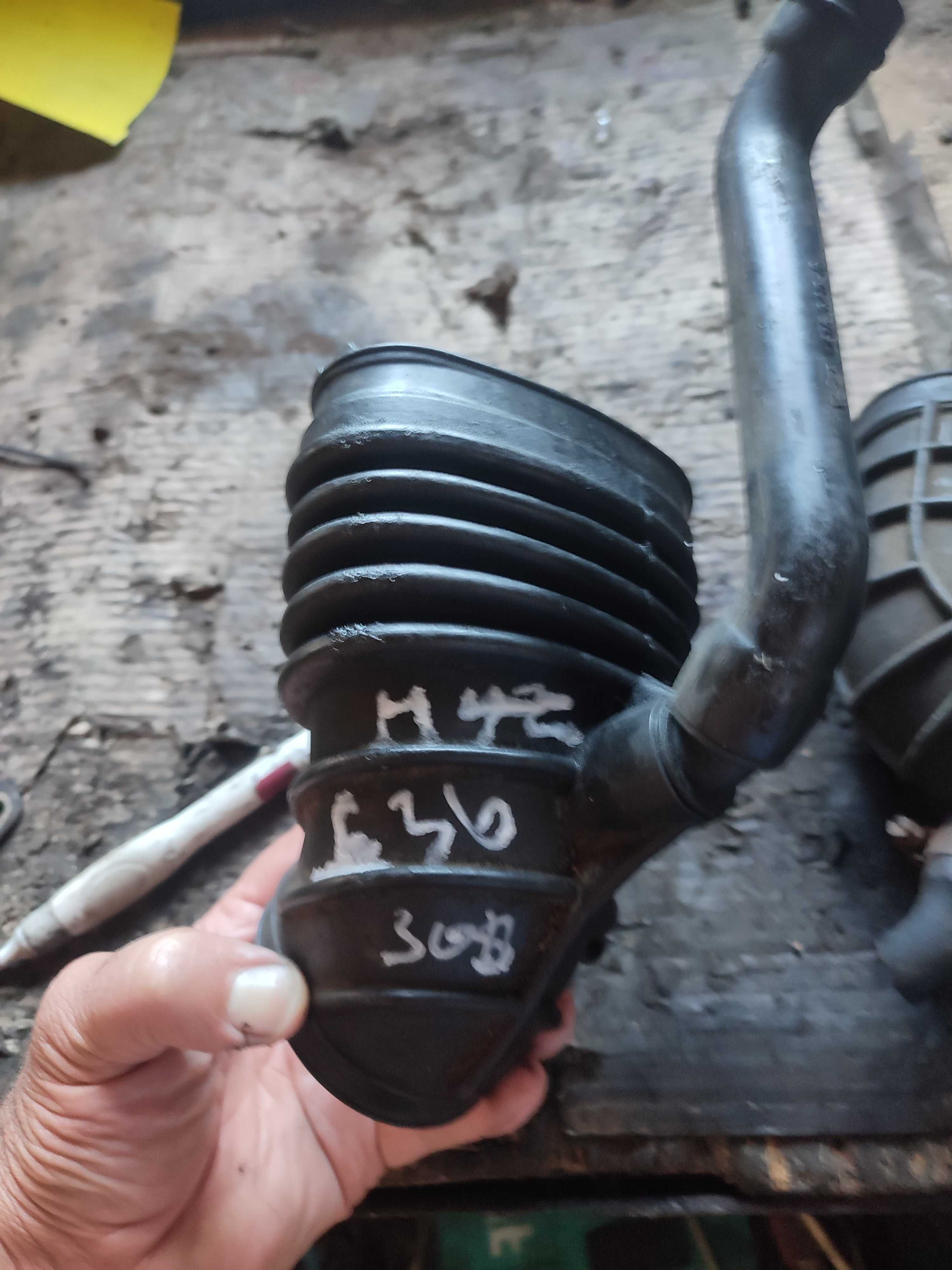 Повітряний патрубок BMW M42 E36