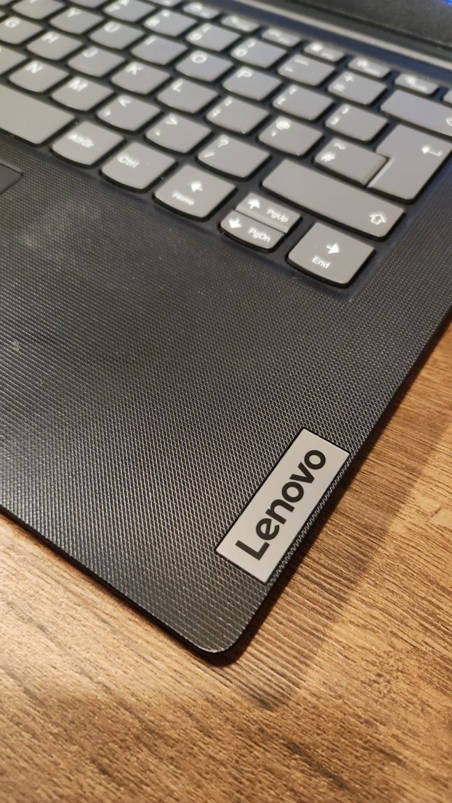 #2071 Lenovo V14 i5-1135G7 20GB 256SSD Win11P FV23 GW Jak nowy