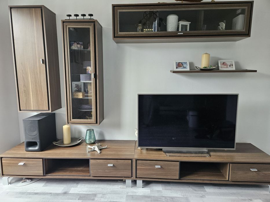 Komplet mebli salonowych - 8  części