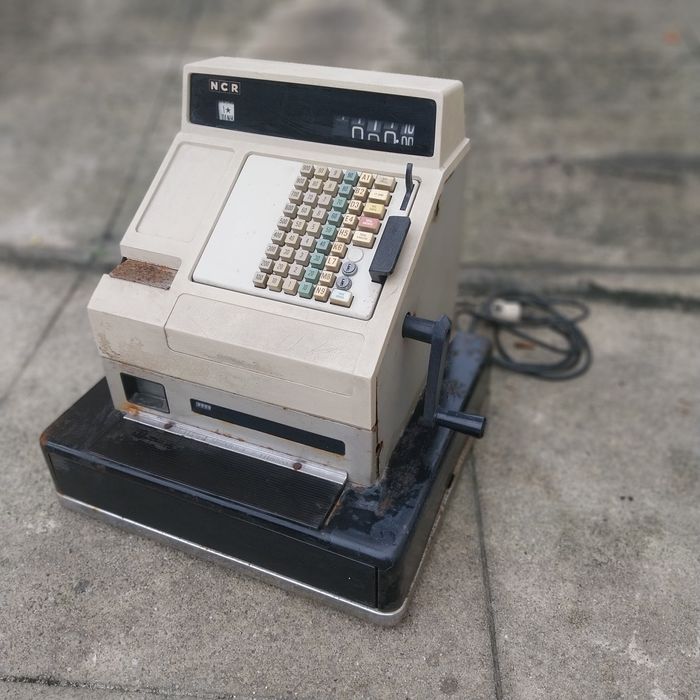 Maquina registadora antiga