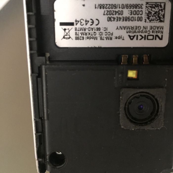 Nokia 6288 com carregador