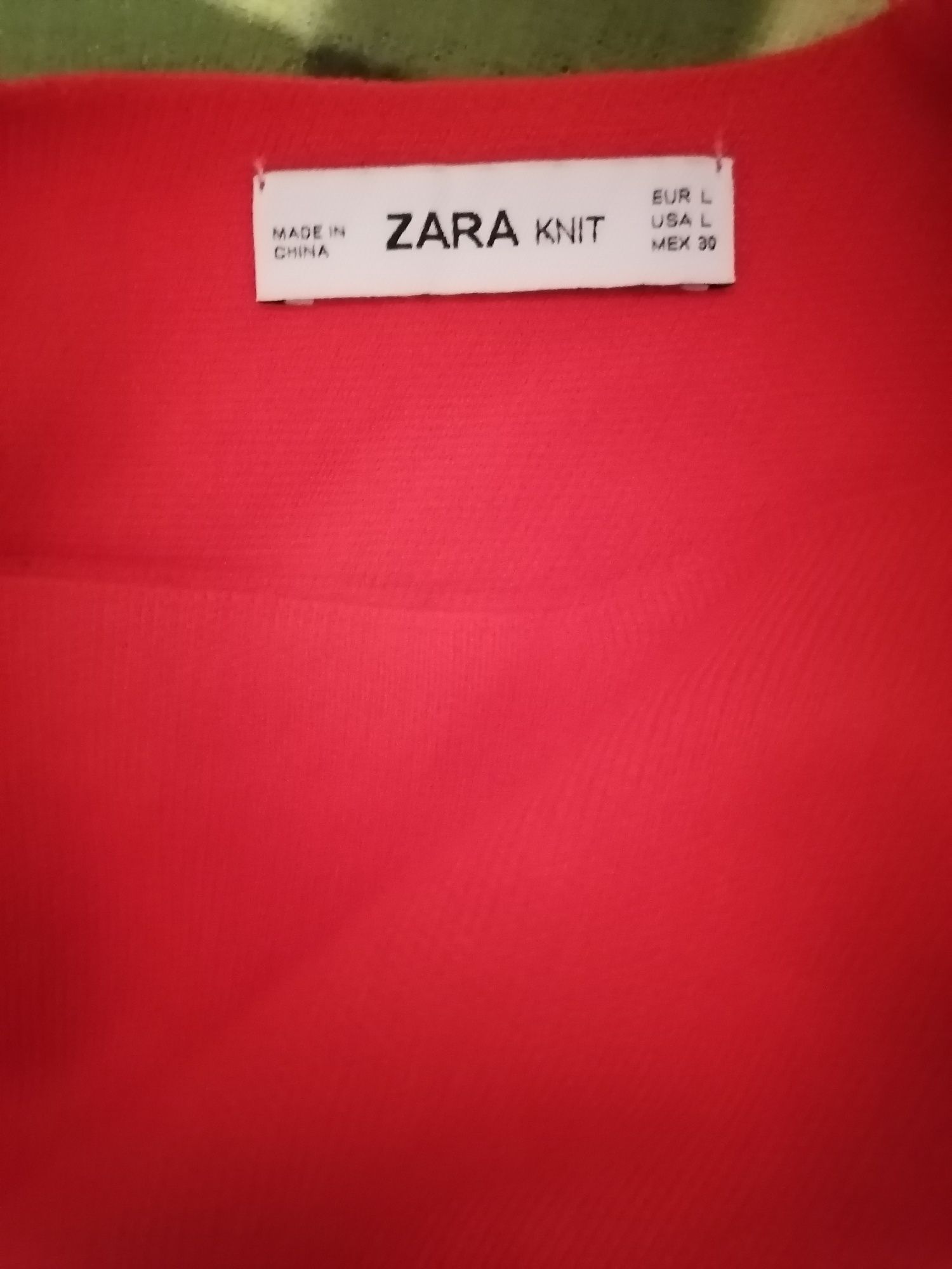 Продам шикарную кофту фирмы ZARA. Р. Оверсайз. Ц. 400грн.