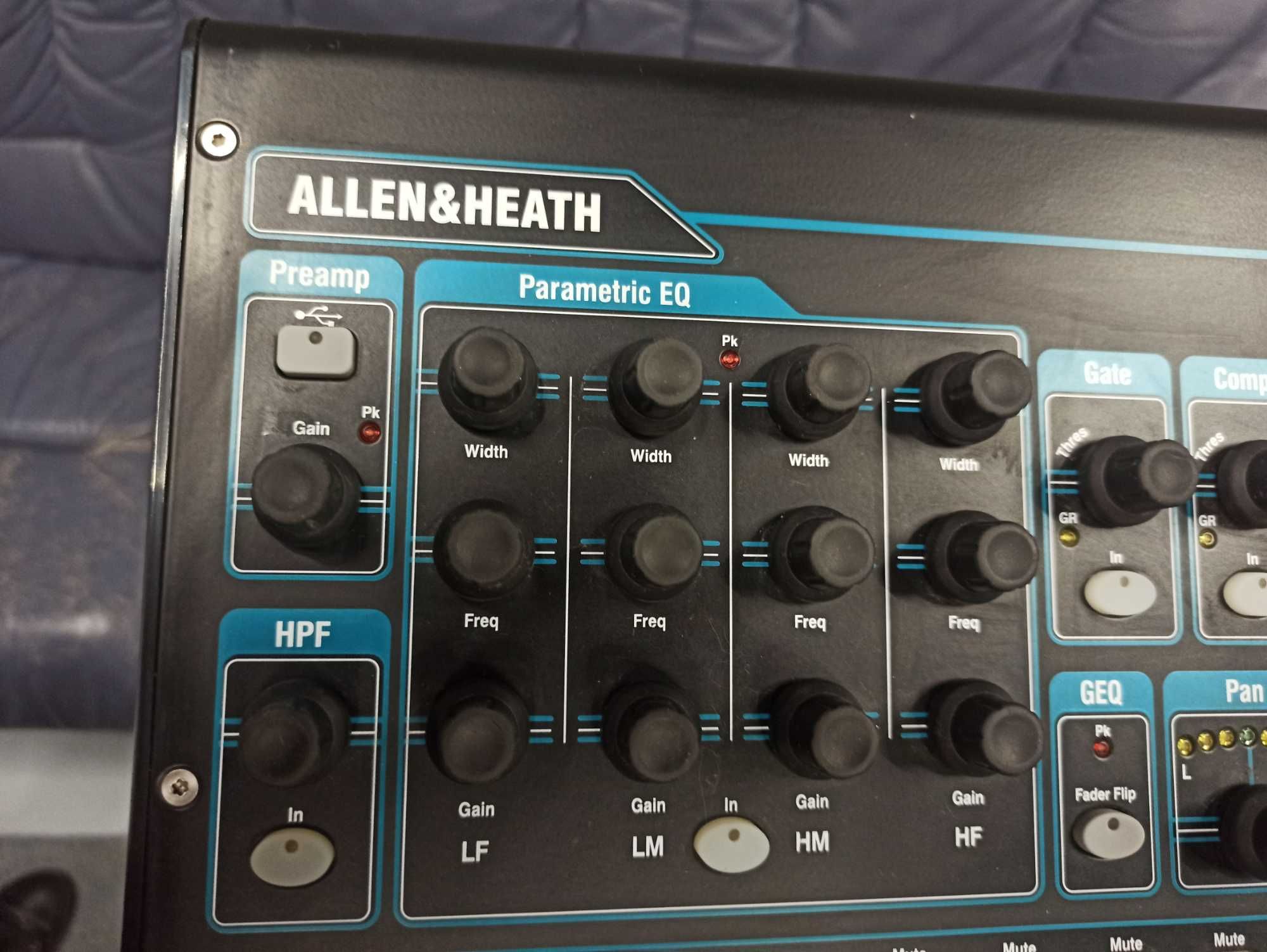 Цифровой Микшерный Пульт Allen & Heath QU-16
