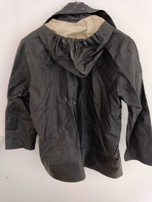 Galochas número 40 + capa e calças de pescador