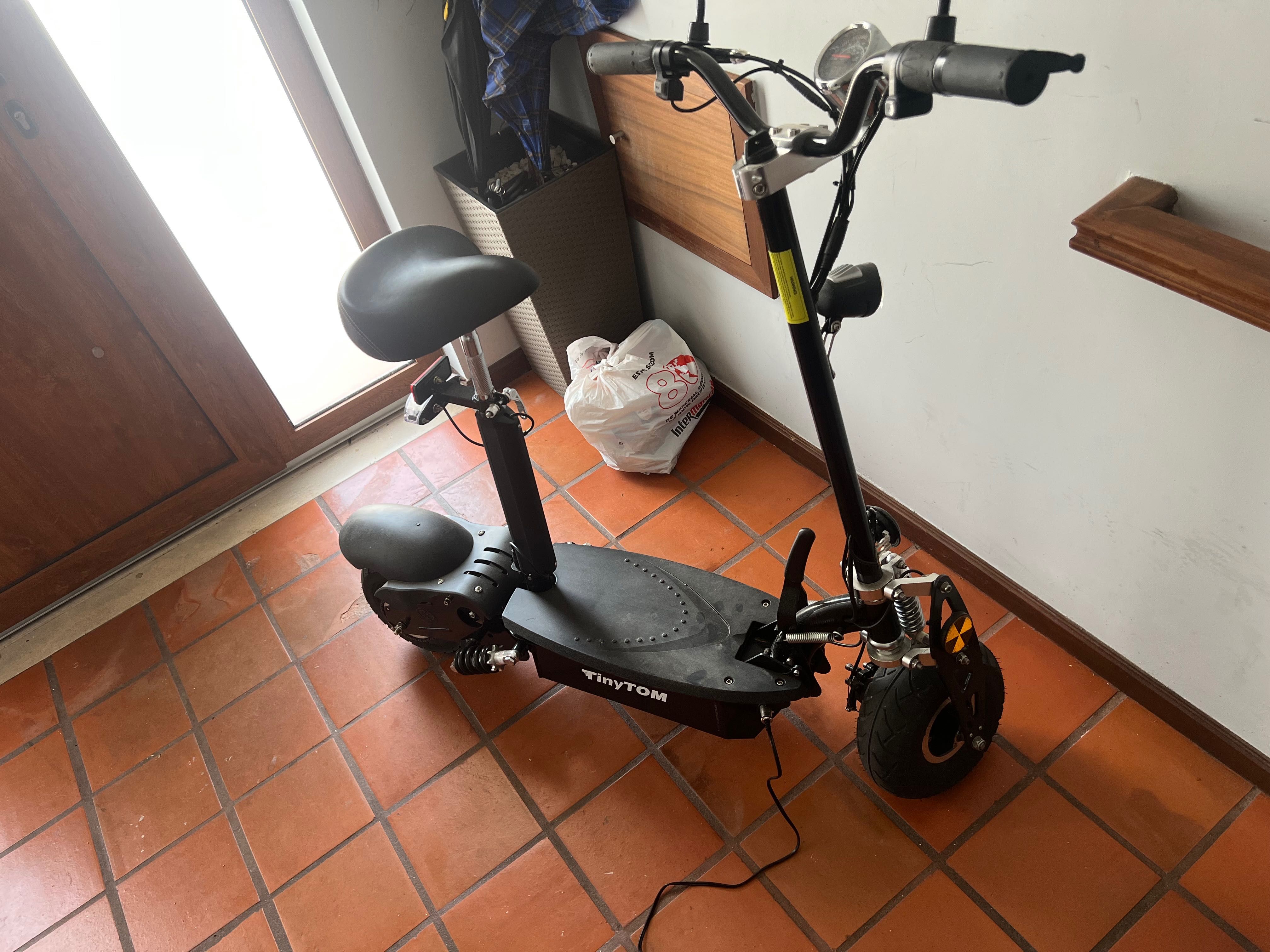 Trotinete Elétrica Tinytom - 1000W  e Carregador Incluídos