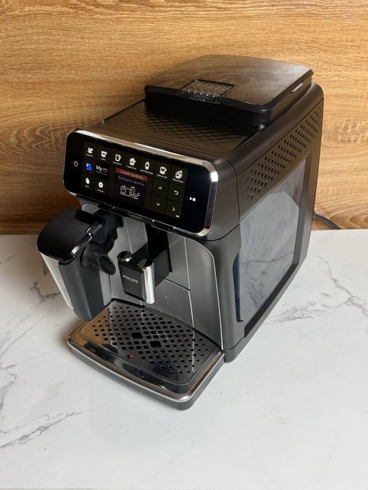Кавоварка Кавомашина PHILIPS LatteGo Series 4300