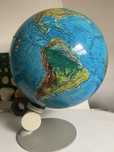 Globo mundo sem iluminação