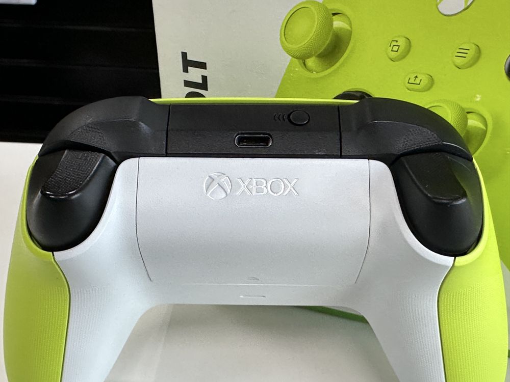 Геймпад Microsoft Xbox Series X | S Wireless Controller