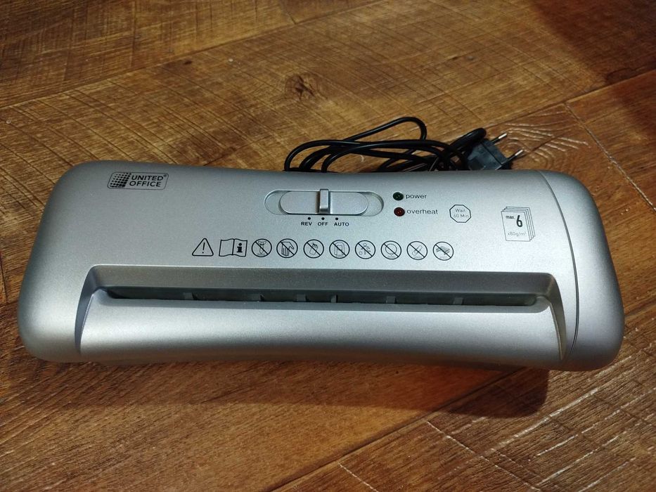 Подрібнювач паперу, шредер