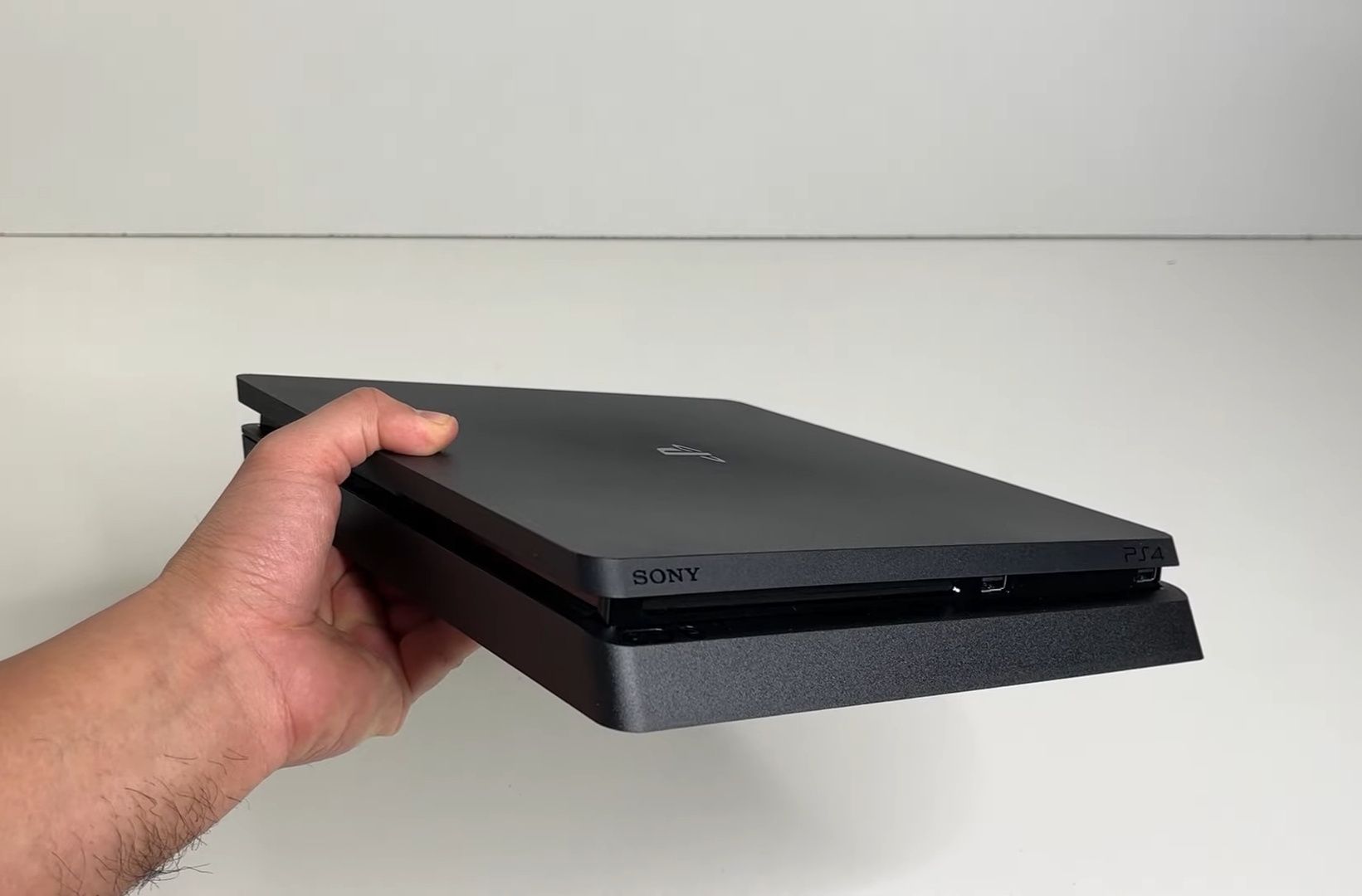 Sony Playstation 4 Slim 500gb Вживана