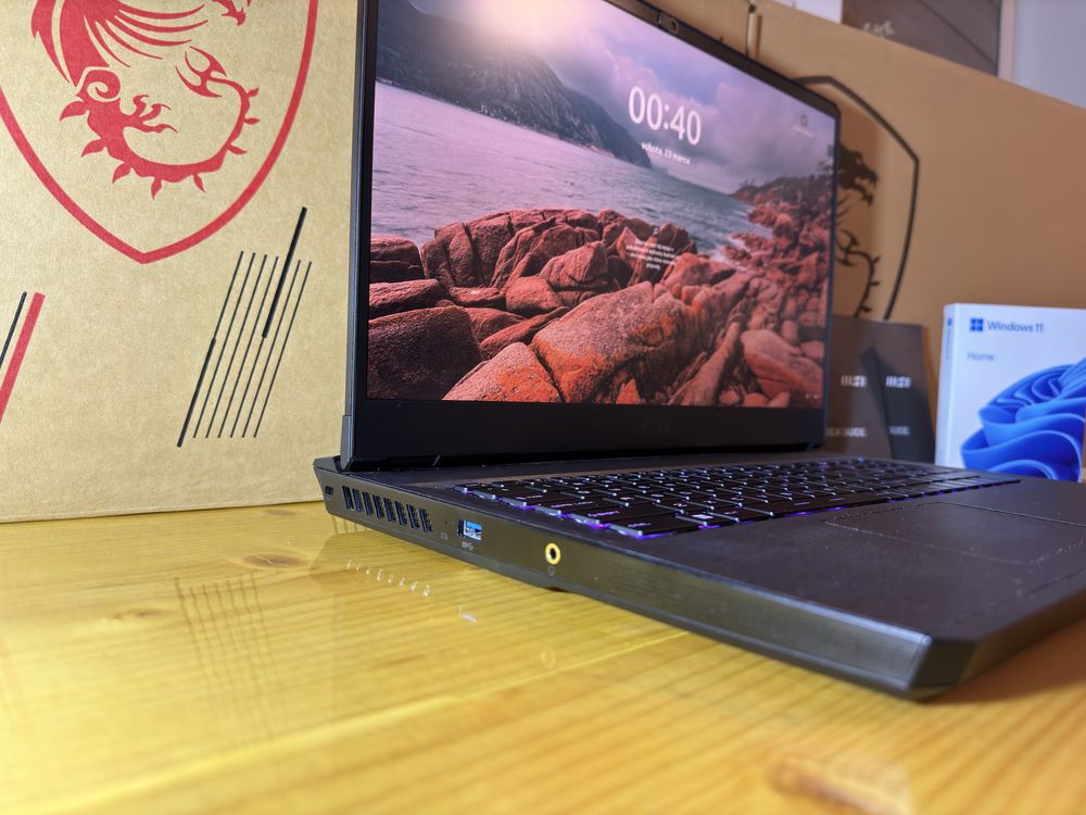 Laptop 17,3" MSI GP76