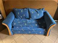 sofa niebieska rozkładana