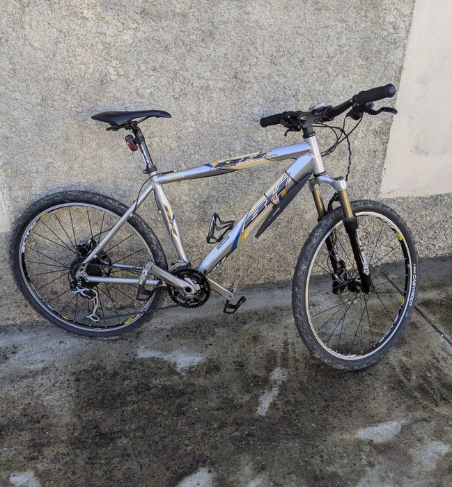 Bicicleta BTT BH Sierra Nevada